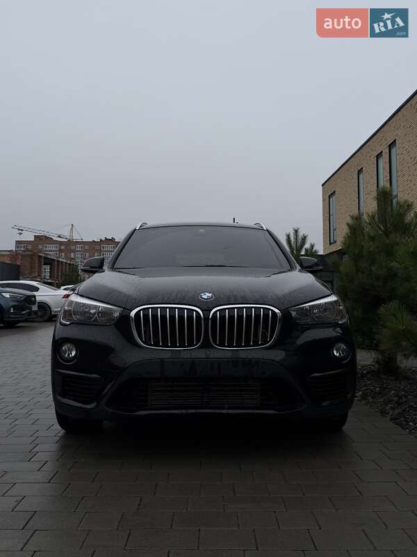 Внедорожник / Кроссовер BMW X1 2019 в Хмельницком