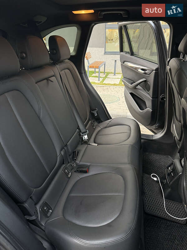 Внедорожник / Кроссовер BMW X1 2016 в Черновцах