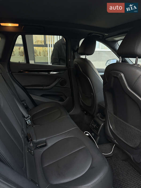 Внедорожник / Кроссовер BMW X1 2016 в Черновцах