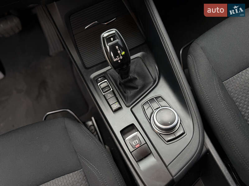 Внедорожник / Кроссовер BMW X1 2018 в Ужгороде