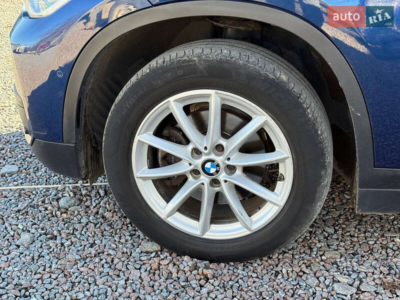 Внедорожник / Кроссовер BMW X1 2015 в Стрые