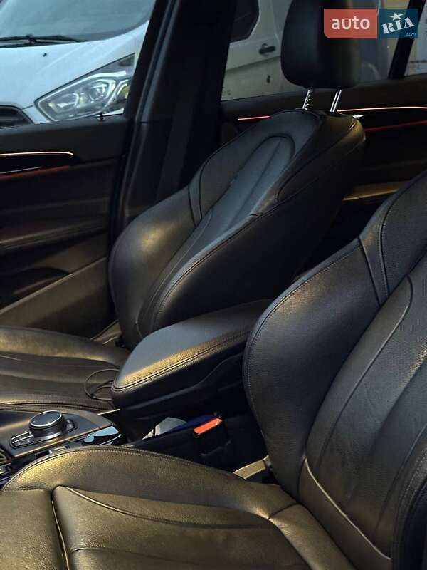 Внедорожник / Кроссовер BMW X1 2016 в Харькове