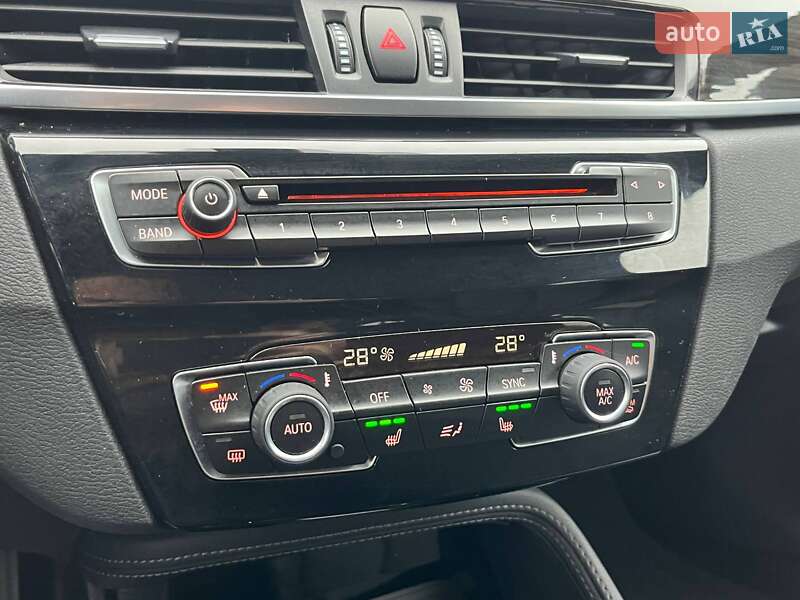 Позашляховик / Кросовер BMW X1 2016 в Луцьку