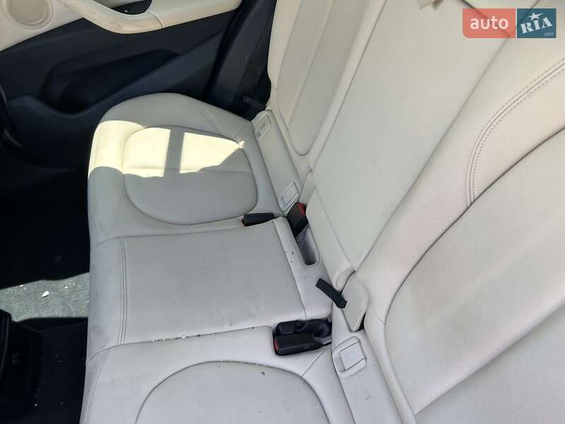 Внедорожник / Кроссовер BMW X1 2017 в Киеве