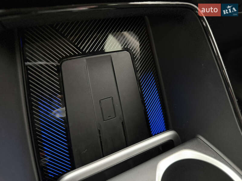 Внедорожник / Кроссовер BMW X1 2024 в Львове