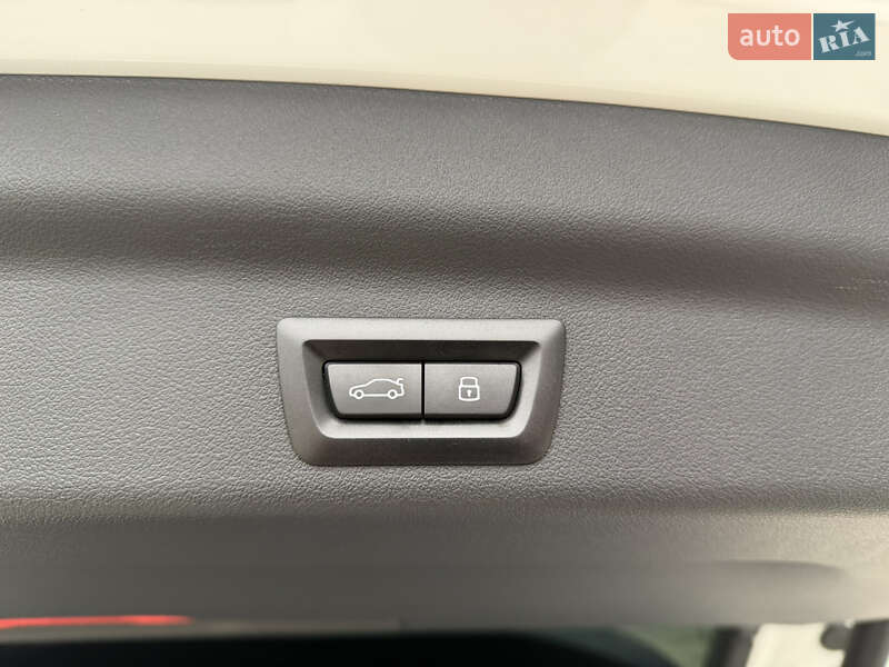 Внедорожник / Кроссовер BMW X1 2024 в Львове