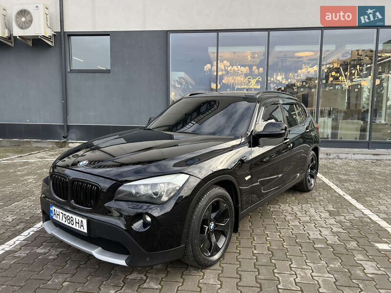 Внедорожник / Кроссовер BMW X1 2011 в Хмельницком