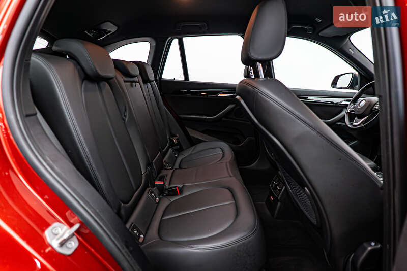 Внедорожник / Кроссовер BMW X1 2022 в Киеве