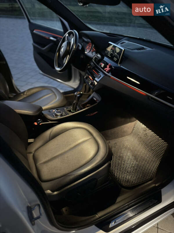 Внедорожник / Кроссовер BMW X1 2017 в Здолбунове