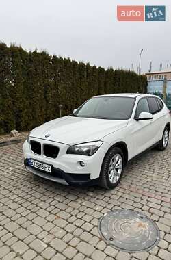 Внедорожник / Кроссовер BMW X1 2013 в Дунаевцах