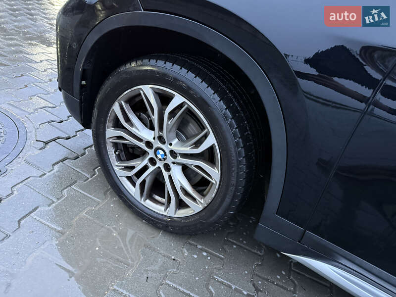 Внедорожник / Кроссовер BMW X1 2016 в Тернополе
