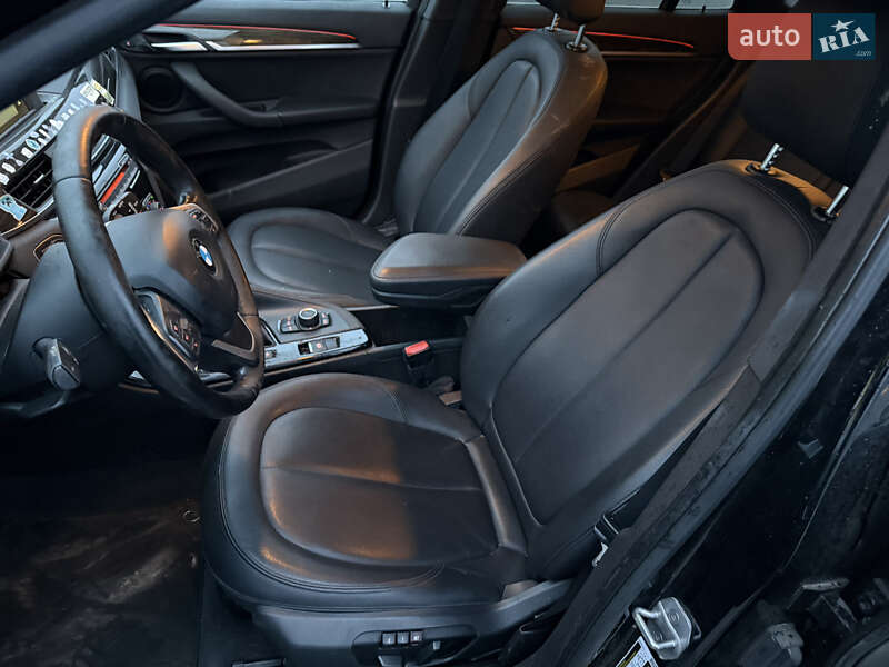 Внедорожник / Кроссовер BMW X1 2016 в Тернополе