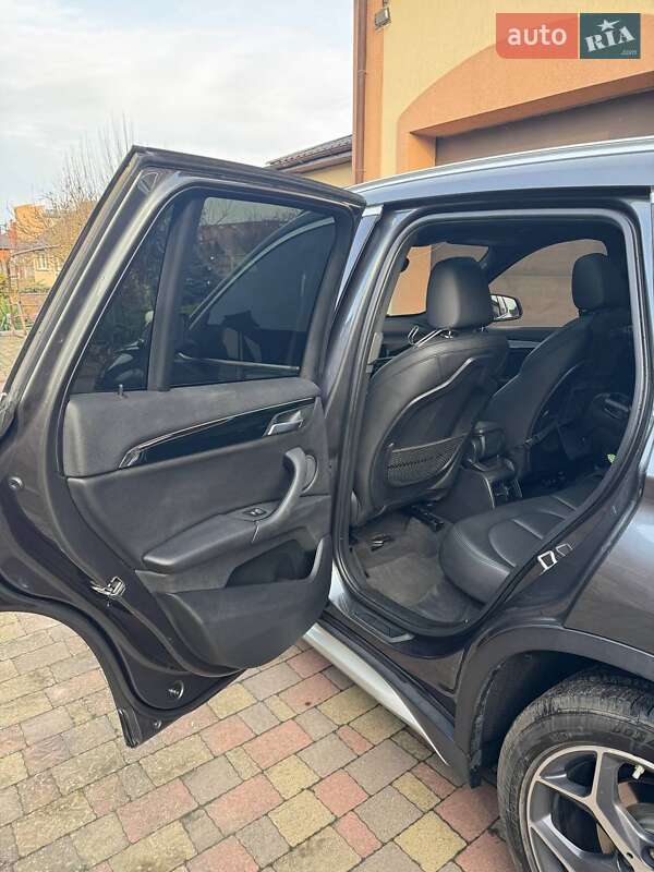 Внедорожник / Кроссовер BMW X1 2018 в Ровно