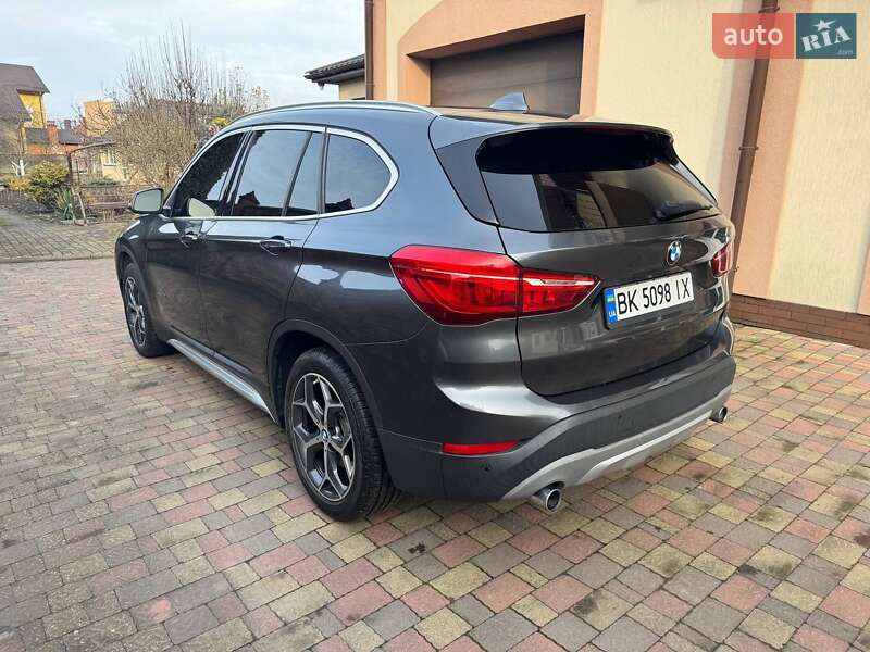 Внедорожник / Кроссовер BMW X1 2018 в Ровно