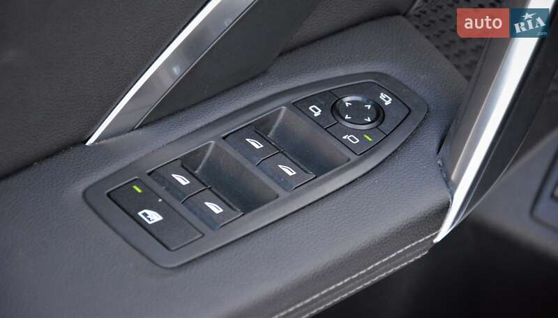 Внедорожник / Кроссовер BMW X1 2023 в Киеве