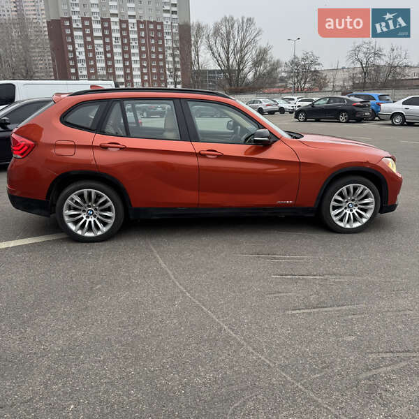 Внедорожник / Кроссовер BMW X1 2013 в Киеве