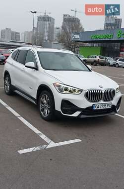 Внедорожник / Кроссовер BMW X1 2017 в Киеве