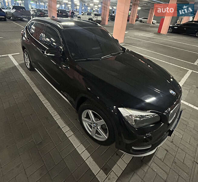 Внедорожник / Кроссовер BMW X1 2015 в Киеве