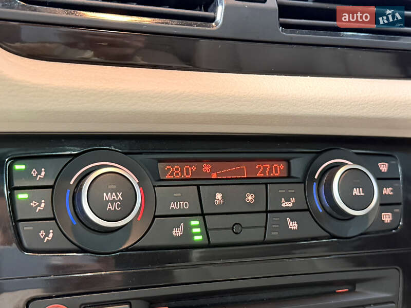 Внедорожник / Кроссовер BMW X1 2013 в Одессе