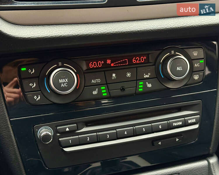 Позашляховик / Кросовер BMW X1 2015 в Києві