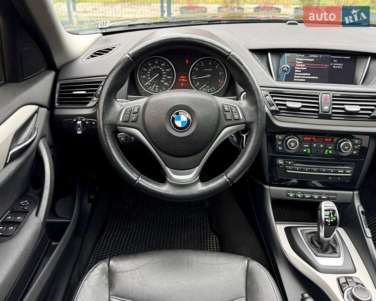 Позашляховик / Кросовер BMW X1 2015 в Києві