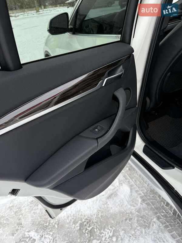 Внедорожник / Кроссовер BMW X1 2018 в Чернигове фото 15 Внедорожник / Кроссовер BMW X1 2018 в Чернигове