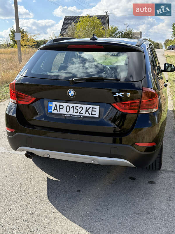 Внедорожник / Кроссовер BMW X1 2014 в Запорожье