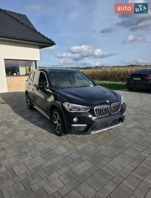 Внедорожник / Кроссовер BMW X1 2017 в Ровно