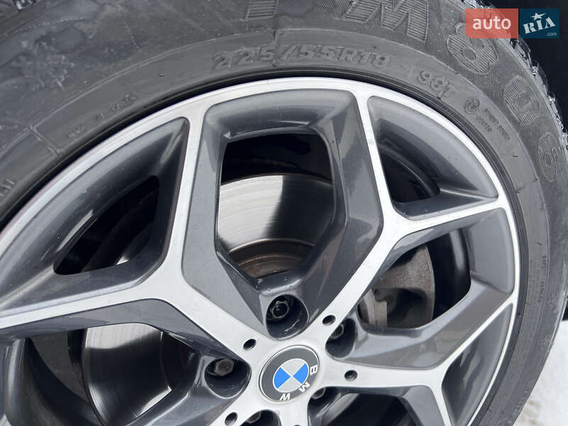 Внедорожник / Кроссовер BMW X1 2015 в Львове