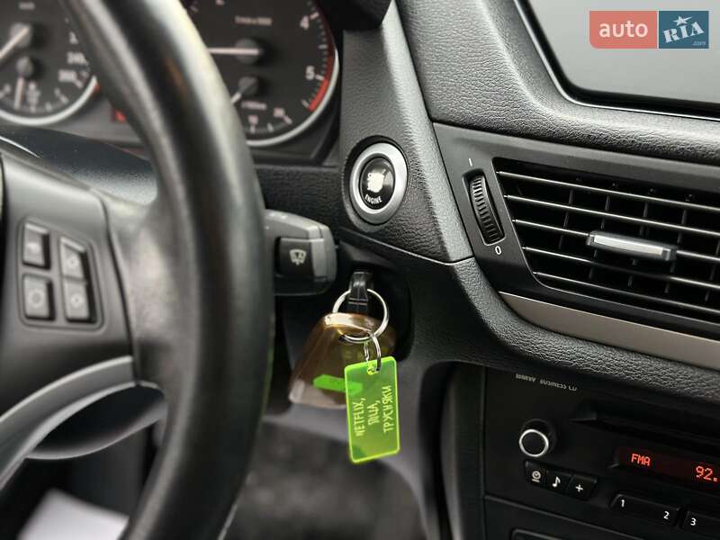 Позашляховик / Кросовер BMW X1 2011 в Вінниці