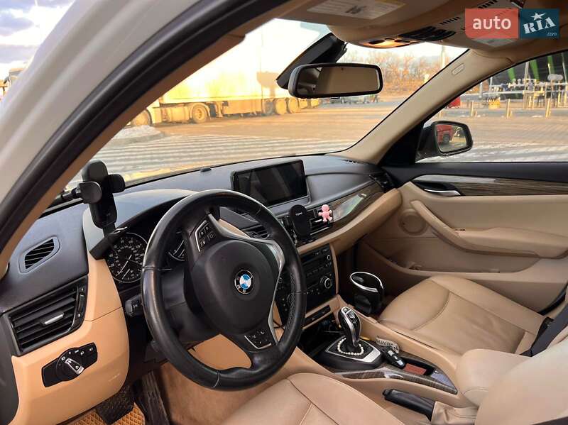 Внедорожник / Кроссовер BMW X1 2013 в Стрые