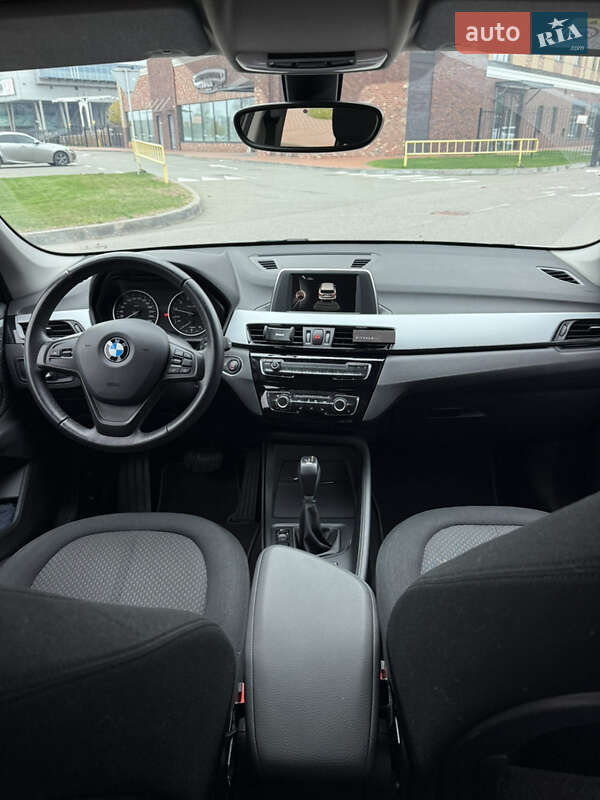 Внедорожник / Кроссовер BMW X1 2017 в Киеве