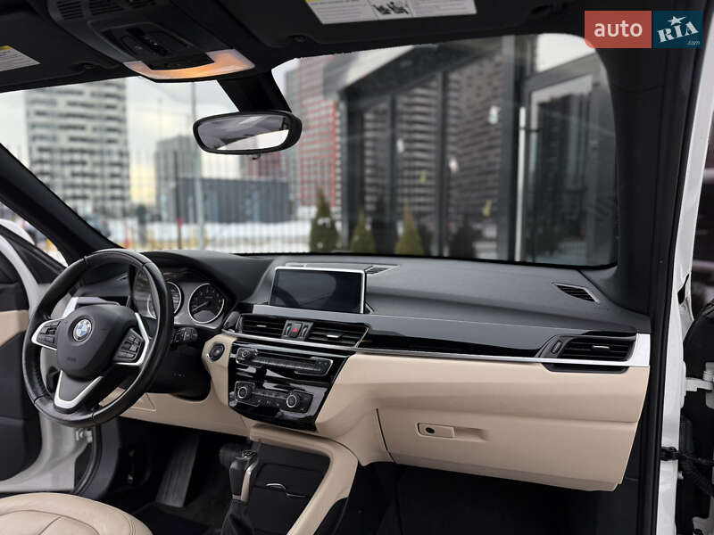 Внедорожник / Кроссовер BMW X1 2016 в Киеве фото 22 Внедорожник / Кроссовер BMW X1 2016 в Киеве