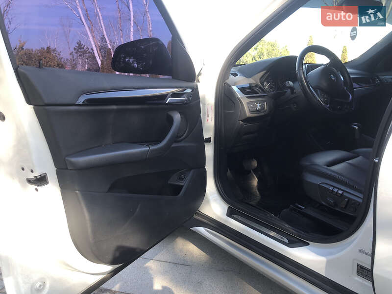 Внедорожник / Кроссовер BMW X1 2017 в Днепре фото 16 Внедорожник / Кроссовер BMW X1 2017 в Днепре