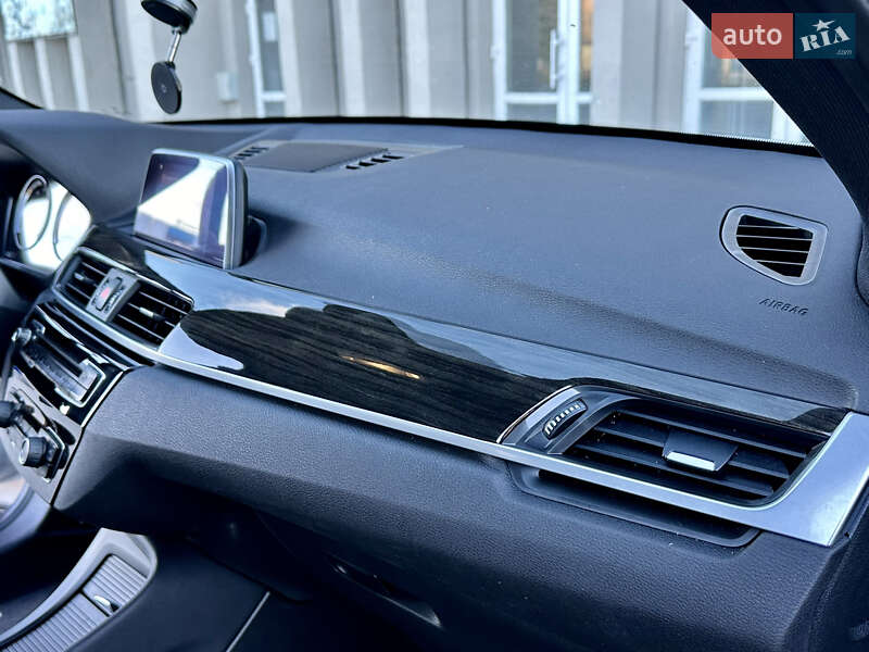 Внедорожник / Кроссовер BMW X1 2018 в Дрогобыче