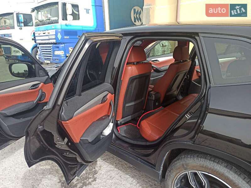 Внедорожник / Кроссовер BMW X1 2012 в Павлограде