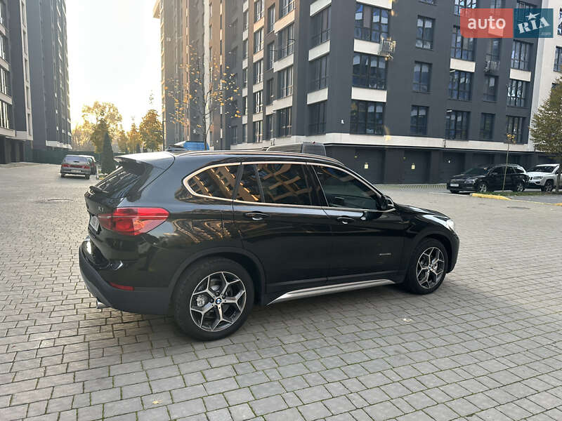 Внедорожник / Кроссовер BMW X1 2015 в Ивано-Франковске