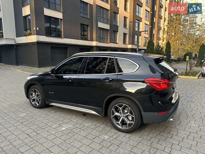 Внедорожник / Кроссовер BMW X1 2015 в Ивано-Франковске