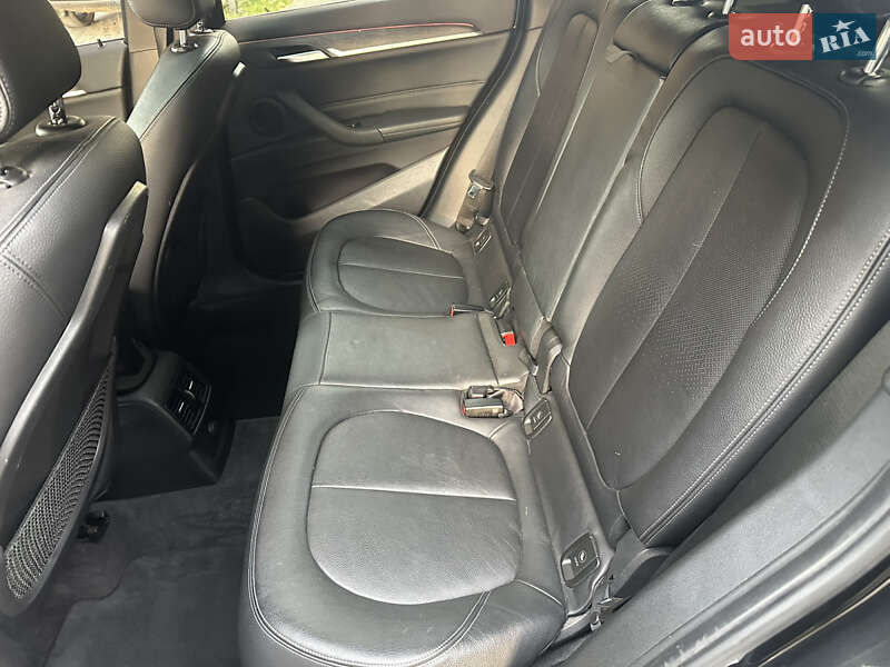 Внедорожник / Кроссовер BMW X1 2015 в Ивано-Франковске