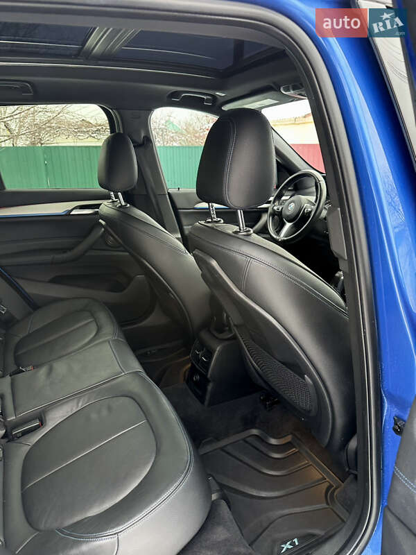 Позашляховик / Кросовер BMW X1 2016 в Звягелі