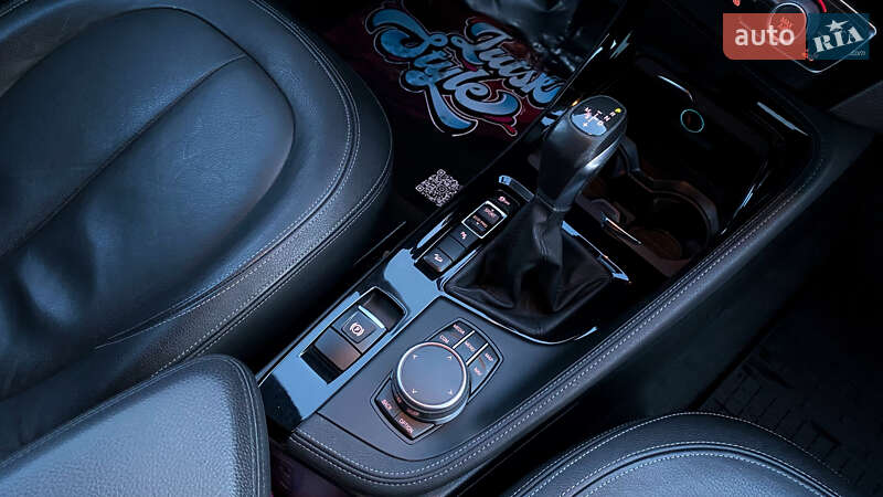 Внедорожник / Кроссовер BMW X1 2016 в Луцке