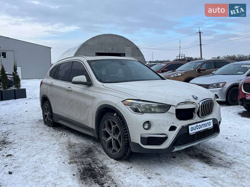 Внедорожник / Кроссовер BMW X1 2016 в Луцке