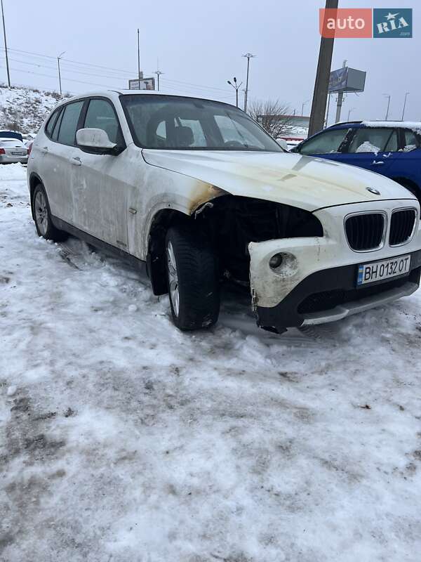 Внедорожник / Кроссовер BMW X1 2011 в Киеве