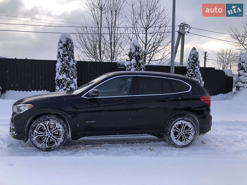 Внедорожник / Кроссовер BMW X1 2016 в Тернополе