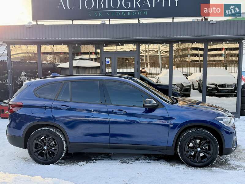 Внедорожник / Кроссовер BMW X1 2017 в Киеве