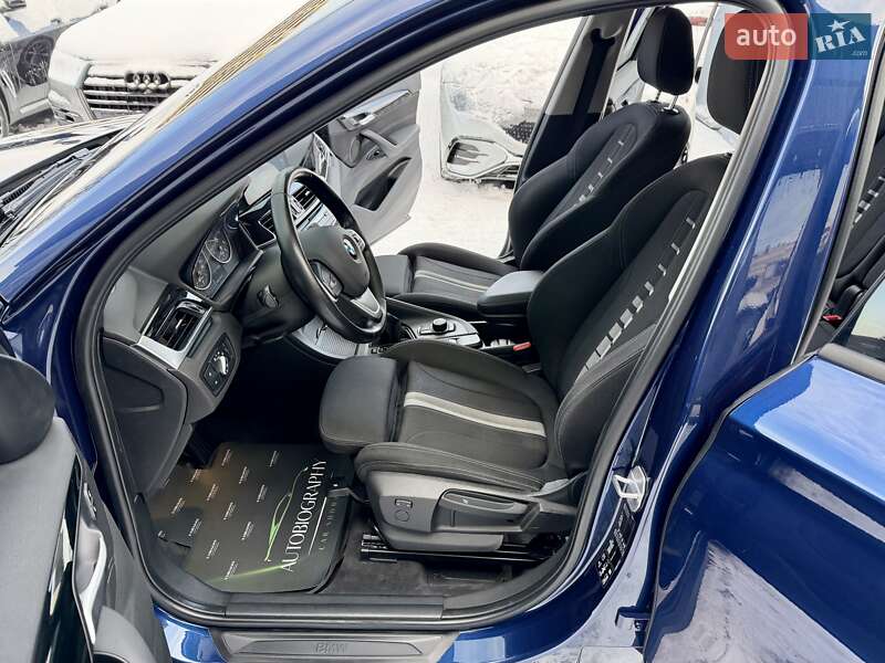 Внедорожник / Кроссовер BMW X1 2017 в Киеве