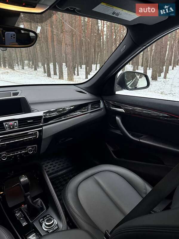 Внедорожник / Кроссовер BMW X1 2016 в Ахтырке