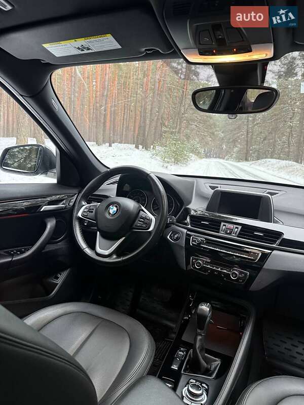 Внедорожник / Кроссовер BMW X1 2016 в Ахтырке