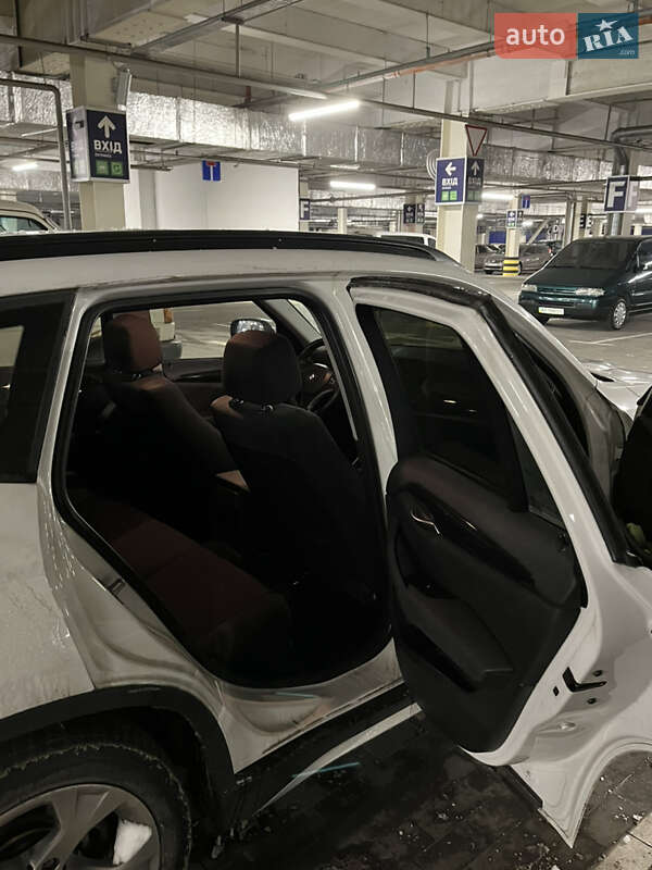 Внедорожник / Кроссовер BMW X1 2012 в Киеве фото 26 Внедорожник / Кроссовер BMW X1 2012 в Киеве