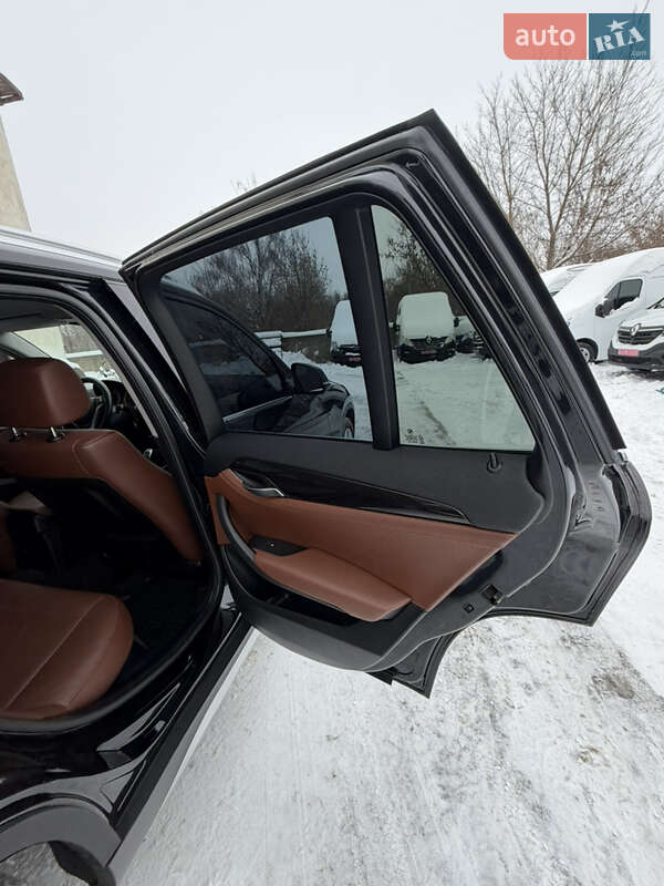 Внедорожник / Кроссовер BMW X1 2013 в Дубно фото 25 Внедорожник / Кроссовер BMW X1 2013 в Дубно